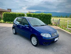 Blu Usata 2010 Fiat Punto Classica Due volumi | 2500 € (Buon prezzo)