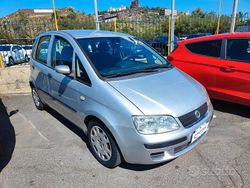 Grigio Usata 2011 Fiat Idea Active Monovolume | 3990 € (Buon prezzo)