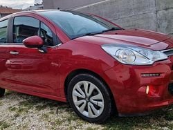 Rosso Usata 2015 Citroën C3 PureTech Tre volumi | 5900 € (Buon prezzo)