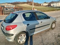 Grigio Usata 2002 Peugeot 206 Tre volumi | 800 € (Ottimo prezzo)