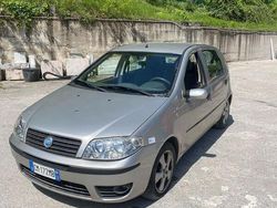 Grigio Usata 2004 Fiat Punto Due volumi | 1300 €