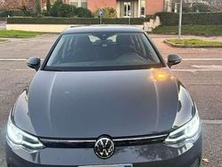 Grigio Usata 2023 VW Golf Life Tre volumi | 20.500 € (Buon prezzo)