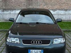Usata 2001 Audi A3 Ambition Tre volumi | 2400 € (Buon prezzo)