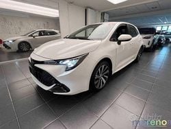 Bianco Usata 2023 Toyota Corolla Active Tre volumi | 24.490 € (Ottimo prezzo)