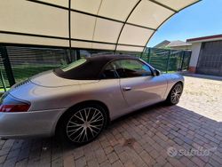 Grigio Usata 1999 Porsche 911 Carrera 4 Cabriolet Cabrio | 55.000 €