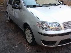 Usata 2010 Fiat Punto Due volumi | 3200 € (Buon prezzo)