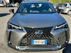 Grigio Usata 2023 Lexus UX 250h SUV | 25.500 € (Buon prezzo)