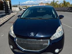 Blu Usata 2015 Peugeot 208 Due volumi | 3500 €