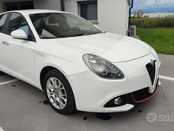 Bianco Usata 2018 Alfa Romeo Giulietta Tech Edition Due volumi | 13.500 € (Buon prezzo)