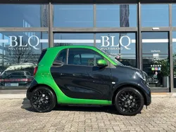 Nero Usata 2017 Smart ForTwo Electric Drive Passion Due volumi | 8890 € (Buon prezzo)