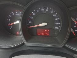 Bianco Usata 2014 Kia Rio Tre volumi | 6500 €