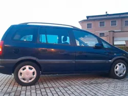 Usata 2001 Opel Zafira Comfort Monovolume | 850 € (Ottimo prezzo)