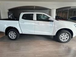 Bianco Nuova 2025 Isuzu D-Max Tre volumi | 28.500 € (Ottimo prezzo)
