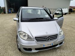 Grigio Usata 2007 Mercedes A200 Due volumi | 2500 € (Molto cara)