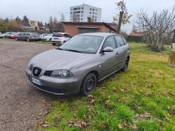 Grigio Usata 2002 Seat Ibiza Tre volumi | 1700 € (Ottimo prezzo)