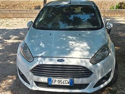 Bianco Usata 2013 Ford Fiesta Titanium Due volumi | 4000 € (Buon prezzo)