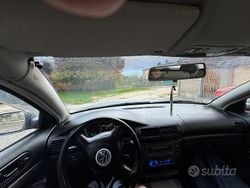 Grigio Usata 2004 VW Passat Station wagon | 850 €