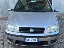 Usata 2005 Fiat Punto Classica Due volumi | 2600 € (Buon prezzo)