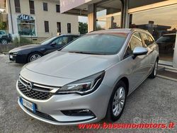 Argento metallizzato Usata 2018 Opel Astra Business Station wagon | 12.400 € (Molto cara)