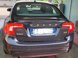 Nero Usata 2015 Volvo S60 R-Design Momentum Tre volumi | 9300 € (Buon prezzo)