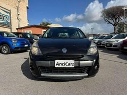 Nero Usata 2010 Renault Clio II Dynamique Tre volumi | 1990 € (Ottimo prezzo)