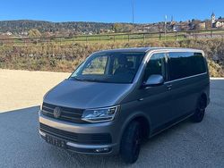 Grigio Usata 2015 VW Multivan Trendline Furgone | 32.900 € (Buon prezzo)
