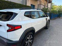 Bianco Usata 2024 Dacia Duster Station wagon | 18.500 € (Buon prezzo)