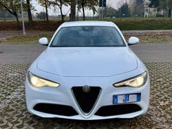 Bianco Usata 2018 Alfa Romeo Giulia Business Tre volumi | 16.990 € (Buon prezzo)