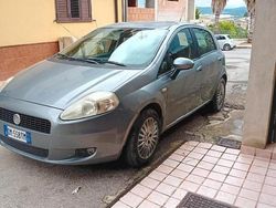 Grigio Usata 2007 Fiat Grande Punto Due volumi | 1900 € (Buon prezzo)