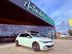 Bianco Usata 2020 VW Golf VIII Tre volumi | 22.900 € (Buon prezzo)