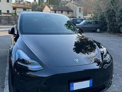 Nero Usata 2024 Tesla Model Y RWD SUV | 38.900 € (Buon prezzo)