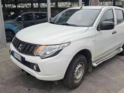 Bianco Usata 2018 Mitsubishi L200 Invite Pick-up | 15.490 € (Ottimo prezzo)