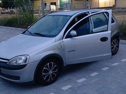 Grigio Usata 2002 Opel Corsa Tre volumi | 2500 € (Cara)