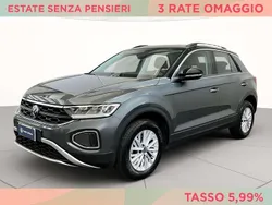 Indium grey metallizzato nero Usata 2024 VW T-Roc Life SUV | 24.400 € (Ottimo prezzo)
