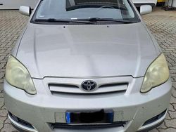 Usata 2005 Toyota Corolla | 1750 € (Super prezzo)