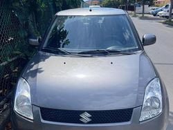 Grigio Usata 2005 Suzuki Swift | 3000 € (Buon prezzo)