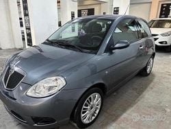 Grigio Usata 2009 Lancia Ypsilon Due volumi | 3450 € (Ottimo prezzo)