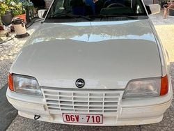 Bianco Usata 1989 Opel Kadett Cabrio | 1800 €
