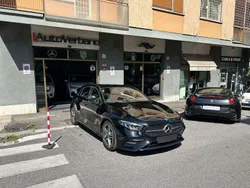 Nero pastello Usata 2023 Mercedes A200 AMG Line Premium Plus Tre volumi | 35.870 € (Buon prezzo)
