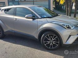 Grigio scuro Usata 2018 Toyota C-HR Team SUV | 16.500 € (Ottimo prezzo)