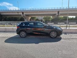 Nero Usata 2017 Infiniti Q30 Premium Tre volumi | 12.000 € (Buon prezzo)