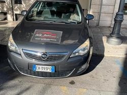 Grigio Usata 2012 Opel Astra Cosmo Station wagon | 4900 € (Buon prezzo)