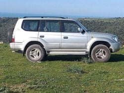Grigio Usata 2000 Toyota Land Cruiser Tre volumi | 14.500 € (Cara)