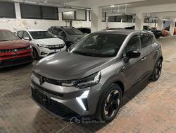 Grigio Nuova 2025 Renault Captur Techno SUV | 23.400 € (Buon prezzo)