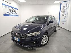 Nero Usata 2017 Fiat Tipo Lounge Tre volumi | 7990 € (Buon prezzo)