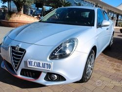 Blu Usata 2015 Alfa Romeo Giulietta Exclusive Tre volumi | 10.500 € (Buon prezzo)