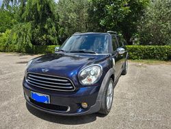 Blu Usata 2011 Mini One D Due volumi | 6000 € (Molto cara)