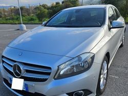 Grigio Usata 2014 Mercedes A180 Premium Tre volumi | 10.000 € (Buon prezzo)