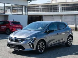 Grigio Nuova 2024 Mitsubishi Colt Invite Tre volumi | 15.990 € (Buon prezzo)
