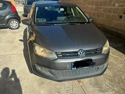 Grigio Usata 2010 VW Polo Comfortline Tre volumi | 3000 € (Ottimo prezzo)